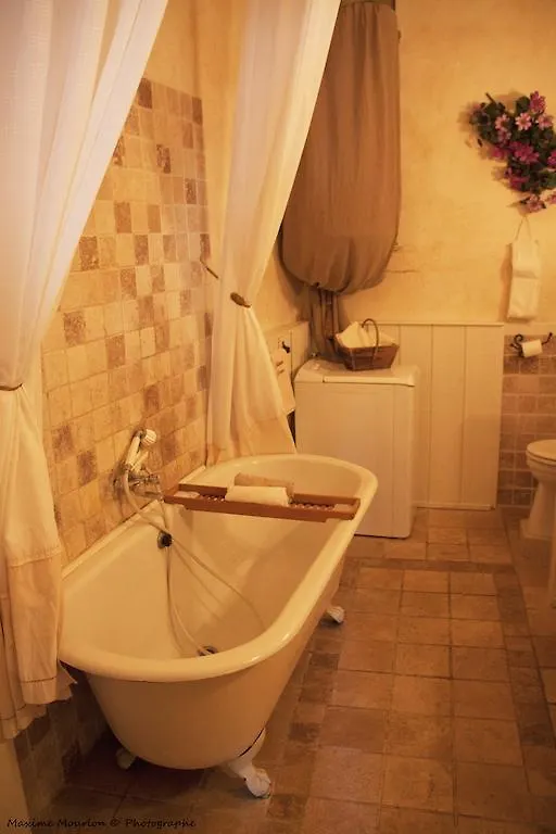 Chateau Rosans Bed & Breakfast